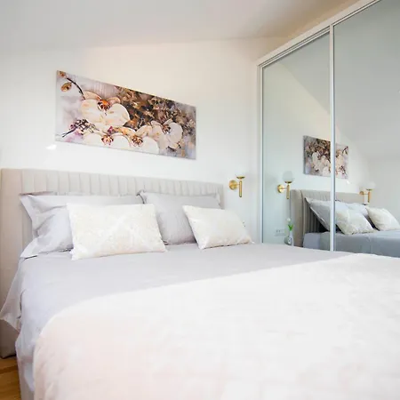 Luxury Gold Apartament